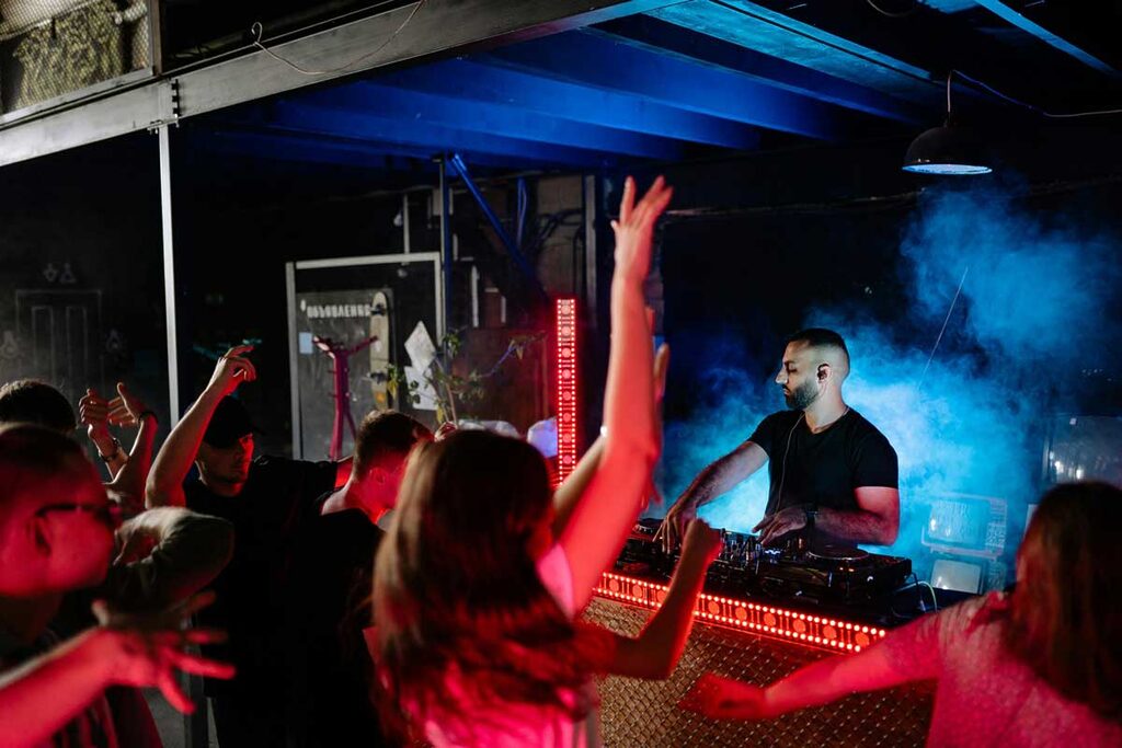 Event Entertainment Ideas For Mixed Age Groups Event Entertainment Ideas For Mixed Age Groups