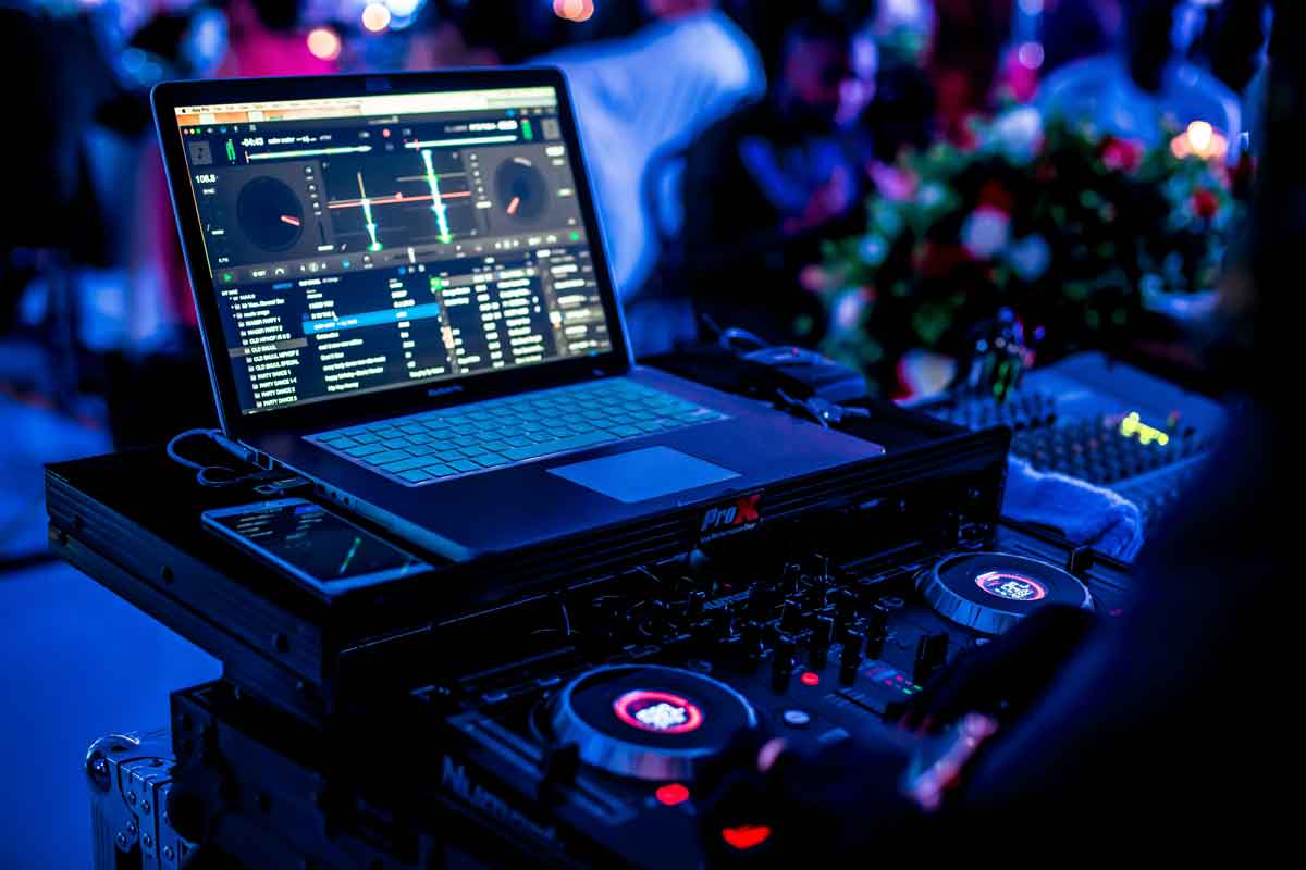 DJ and Karaoke Hire